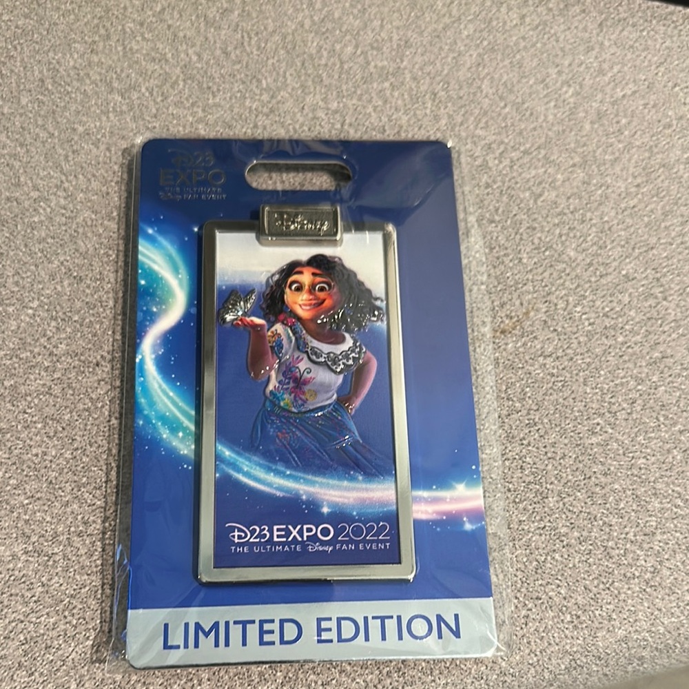 Disney D23 Expo 2022 Limited Edition Keychain